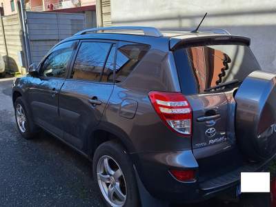 Toyota RAV4 Toyota RAV4 2.2 4D 150CV Grigio usata OVADA