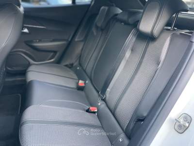 Peugeot 2008 1.2 Benzina 130CV E6 GT Line - 2020 Bianco usata Roma