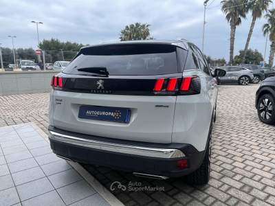 Peugeot 3008 3008 BlueHDi 130 S&S GT Line Bianco usata MONOPOLI