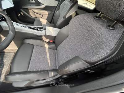 Peugeot 3008 KM 0 Nero usata Pontelatone