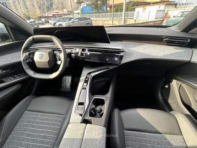 Peugeot 3008 KM 0 Nero usata Pontelatone