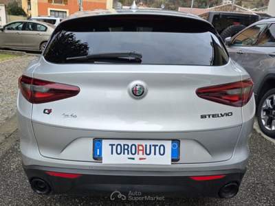 Alfa Romeo Stelvio 2.2 Turbodiesel 190 CV AT8 Q4 Sprint UNICO PROPR. Argento usata Varallo