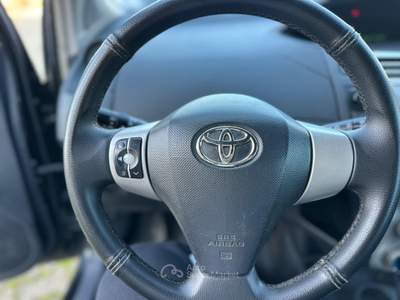 Toyota Yaris TOYOTA YARIS 1.4 DIESEL ANNO 2006 Nero usata Corleone