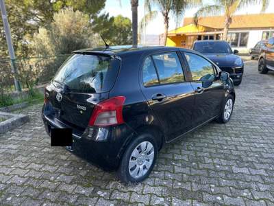 Toyota Yaris TOYOTA YARIS 1.4 DIESEL ANNO 2006 Nero usata Corleone