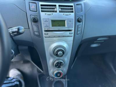 Toyota Yaris TOYOTA YARIS 1.4 DIESEL ANNO 2006 Nero usata Corleone