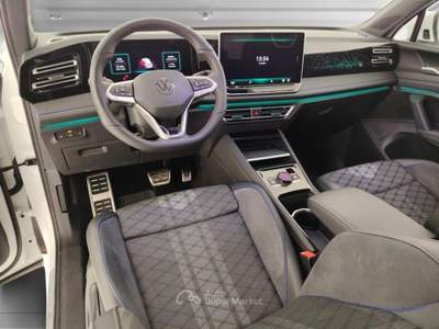 Volkswagen Tiguan 2.0 TDI SCR R-Line Plus 4Motion DSG Bianco usata Padova