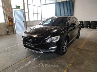 Volvo V60 Cross Country D3 Geartronic Momentum - solo operatori Nero usata Modena