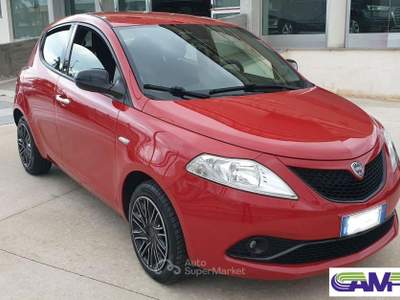 Lancia Ypsilon  1.2 69 CV 5p. GPL Ecochic Gold Rosso usata Poggiardo