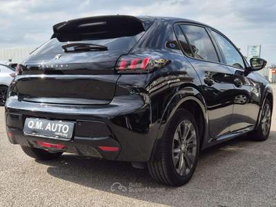 Peugeot 208 100kW Allure Pack Nero usata Cento