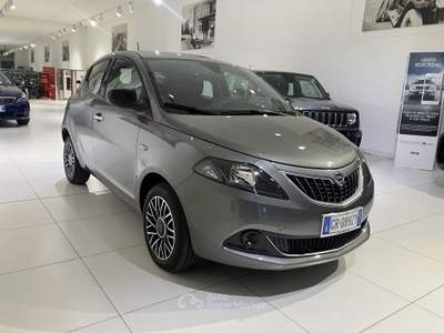 Lancia Ypsilon 1.0 FireFly 5 porte S&S Hybryd Gold Grigio usata Fornovo di Taro
