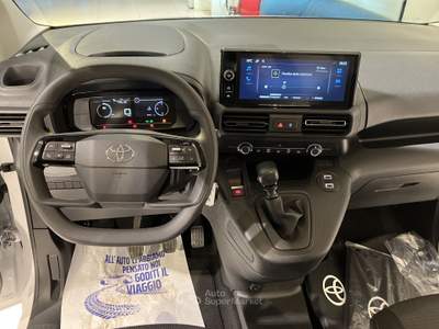 Toyota Proace 1.5D 100 CV  PC 4p. Lounge Trasporto Disabili 4+1 usata Fornovo di Taro