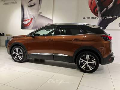 Peugeot 3008 3008 BlueHDi 130 S&S EAT8 GT Line Marrone usata Fornovo di Taro