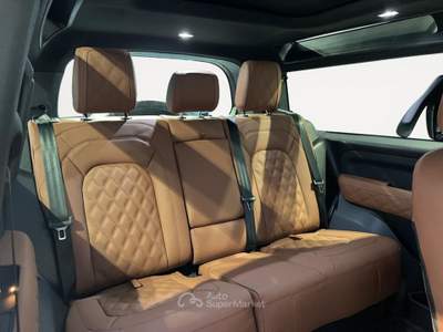 Land Rover Defender X-Dynamic SE 200cv Marrone usata Ravenna