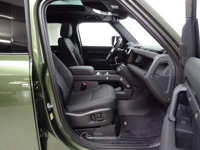 Land Rover Defender 110 3.0D I6 200 CV AWD Auto X-Dynamic SE Verde usata Lurate Caccivio