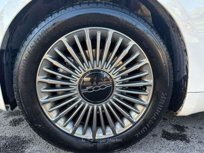 Fiat 500e 500e 42 kWh Icon + Bianco usata Castel Gandolfo