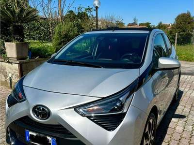 Toyota Aygo Aygo 5p 1.0 x-play m-mt 72cv Argento usata Castel Gandolfo