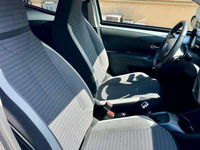 Toyota Aygo Aygo 5p 1.0 x-play m-mt 72cv Argento usata Castel Gandolfo