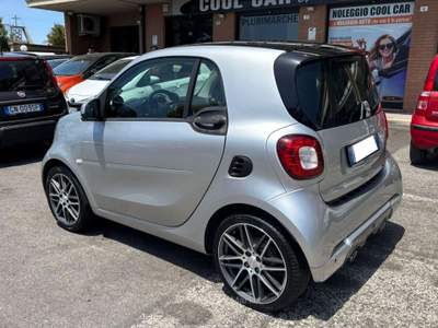 Smart ForTwo 0.9 t Brabus Xclusive 109cv twinamic my18 Argento usata Castel Gandolfo