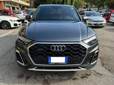 Audi Q5 Q5 40 2.0 tdi mhev S line Quattro MATRIX s-tronic Grigio usata Castel Gandolfo