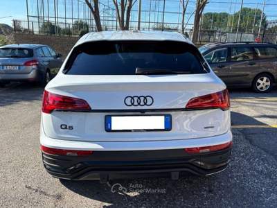 Audi Q5 Q5 Sportback  40 2.0 tdi  S line Plus quattro Bianco usata Castel Gandolfo
