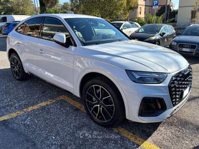 Audi Q5 Q5 Sportback  40 2.0 tdi  S line Plus quattro Bianco usata Castel Gandolfo