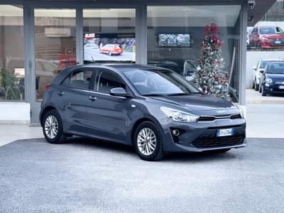 Kia Rio 1.0 MHEV 100CV E6 - 2022 Grigio usata Roma