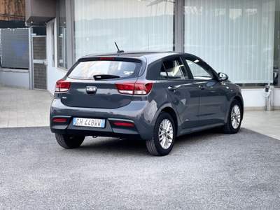 Kia Rio 1.0 MHEV 100CV E6 - 2022 Grigio usata Roma