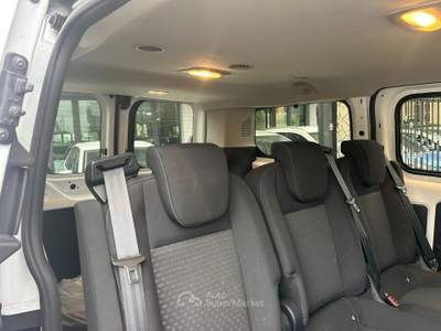 Ford Transit Custom Ford Transit Custom 320 2.0 EcoBlue Hybrid 130 PC Combi Trend Bianco usata Caivano