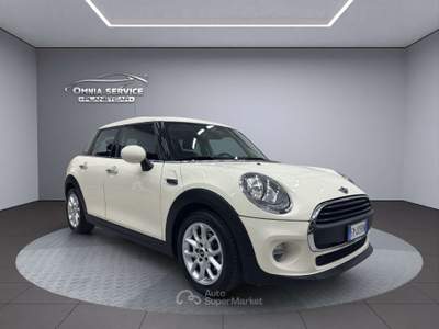 MINI Clubman Mini IV F55-F56 2014 1.5 Business 5p Beige usata Grosseto