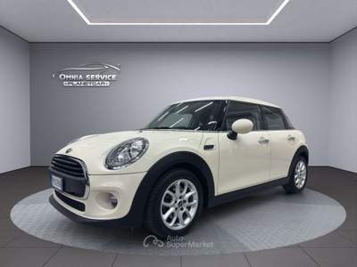 MINI Clubman Mini IV F55-F56 2014 1.5 Business 5p Beige usata Grosseto