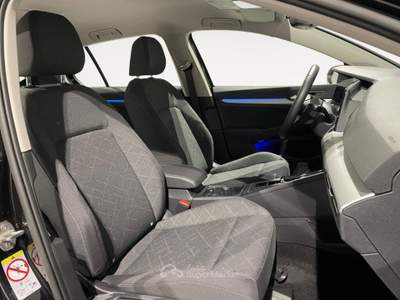 Volkswagen Golf 1.0 etsi 110CV DSG Life (MHEV) Nero usata Ravenna