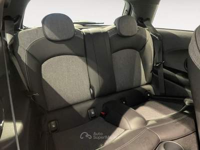 MINI Clubman 1.5 136CV Autom. Cooper Essential Prem. Mid Package Verde usata Ravenna