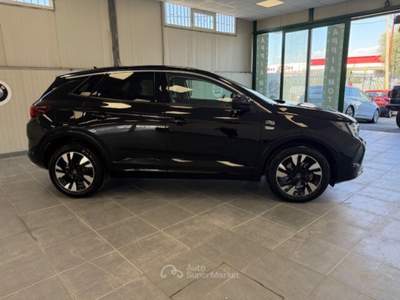 Opel Grandland OPEL GRANDLAND 1.5 DIESEL AUTOMATICA Nero usata Giugliano in Campania