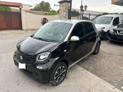 Smart ForFour Smart ForFour 70 1.0 Passion Nero usata Caivano