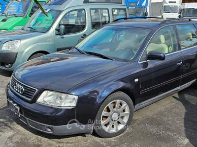 Audi A6 2.5 V6 TDI 150CV SW Avant Ambiente Blu/Azzurro usata Giugliano in Campania