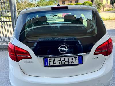 Opel Meriva null Bianco usata Sant'Antimo