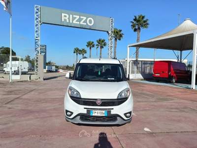Fiat Doblò Dobl&ograve; 1.6 MJT 120 CV Trekking Bianco usata Surano