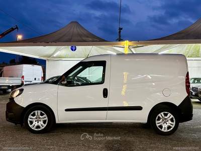 Fiat Doblò Doblò 1.6 MJT 105CV 3 POSTI PC-TN Cargo Business Bianco usata San Michele Salentino