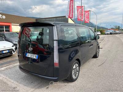 Hyundai Staria Staria 2.2 AT 2WD 9 posti Wagon DIESEL Grigio usata Lavis