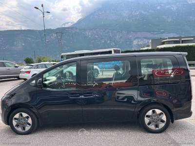 Hyundai Staria Staria 2.2 AT 2WD 9 posti Wagon DIESEL Grigio usata Lavis