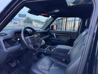 Land Rover Defender 90 D200 AWD NAVI LED BLACK PDC KAMERA PELLE Nero usata Ciampino