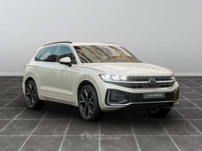 Volkswagen Touareg 3.0 v6 v6 tdi scr 231cv r-line Bianco usata Brescia