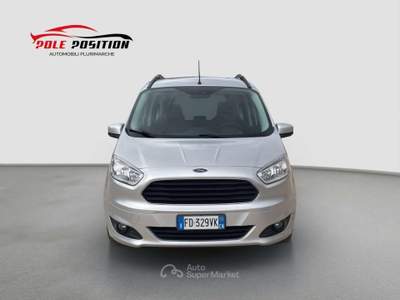 Ford Tourneo Courier 1.5 Tdci 95 cv Titanium Argento usata San Severo