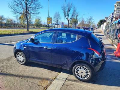 Lancia Ypsilon 5 porte GPL Ecochic Platinum Blu/Azzurro usata Torino