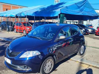 Lancia Ypsilon 5 porte GPL Ecochic Platinum Blu/Azzurro usata Torino