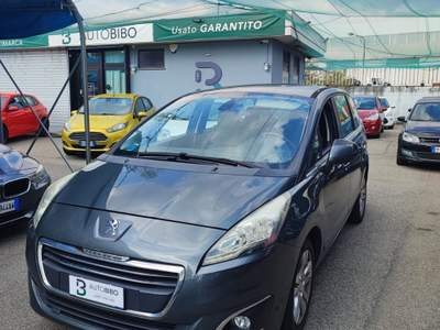 Peugeot 5008 Allure Grigio usata Torino