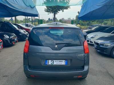 Peugeot 5008 Allure Grigio usata Torino