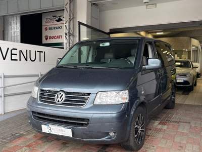 Volkswagen Transporter Multivan 2.5 TDI/174CV Comfortline Grigio usata Torino