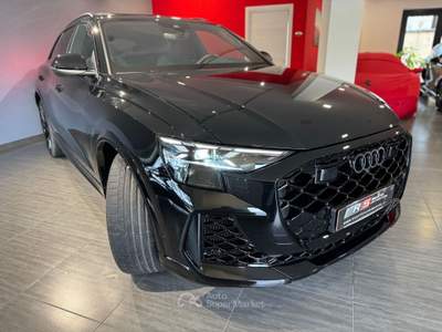 Audi Q8 RS Q8 quattro V8 tiptronic Nero usata Angri