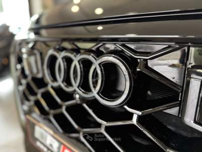 Audi Q8 RS Q8 quattro V8 tiptronic Nero usata Angri